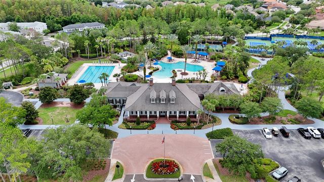8013 HAMPTON GLEN DRIVE, Tampa, FL 33647