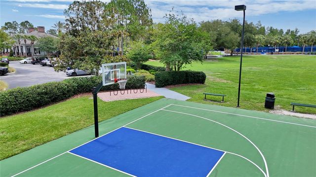 8013 HAMPTON GLEN DRIVE, Tampa, FL 33647