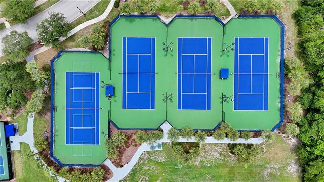 8013 HAMPTON GLEN DRIVE, Tampa, FL 33647