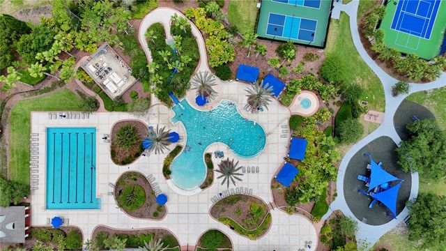 8013 HAMPTON GLEN DRIVE, Tampa, FL 33647