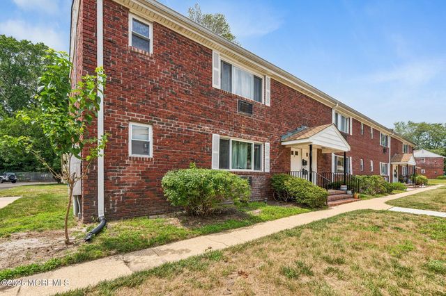 8 Juniper Lane A, Eatontown, NJ 07724