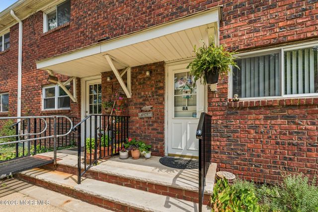 8 Juniper Lane A, Eatontown, NJ 07724
