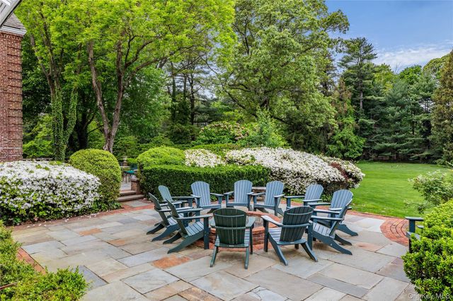 52 Piping Rock Road, Locust Valley, NY 11560