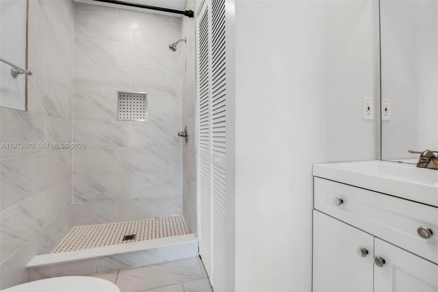 1130 N 70th Ave, Hollywood, FL 33024