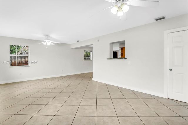 1130 N 70th Ave, Hollywood, FL 33024