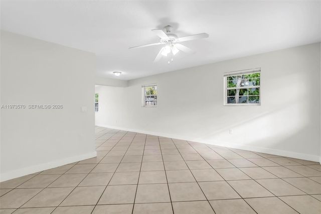 1130 N 70th Ave, Hollywood, FL 33024
