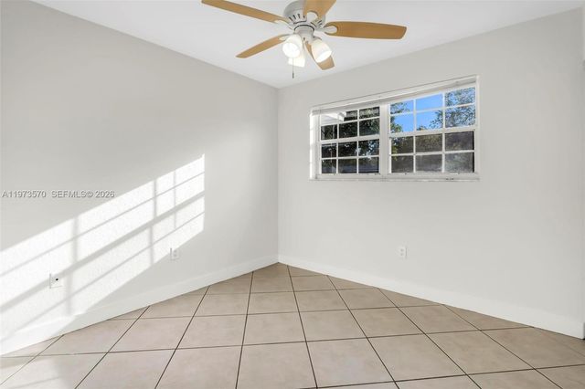 1130 N 70th Ave, Hollywood, FL 33024