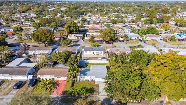 1130 N 70th Ave, Hollywood, FL 33024
