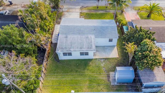 1130 N 70th Ave, Hollywood, FL 33024