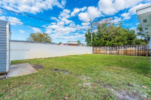 1130 N 70th Ave, Hollywood, FL 33024