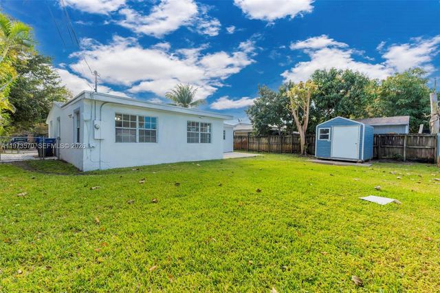 1130 N 70th Ave, Hollywood, FL 33024