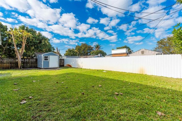 1130 N 70th Ave, Hollywood, FL 33024