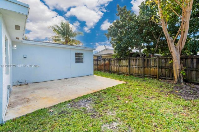 1130 N 70th Ave, Hollywood, FL 33024