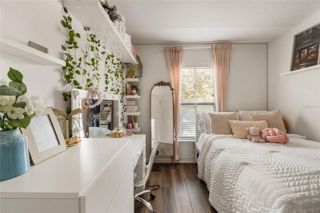 Image 16 of property listing at 7482 BENTONSHIRE AVENUE, Windermere, FL 34786