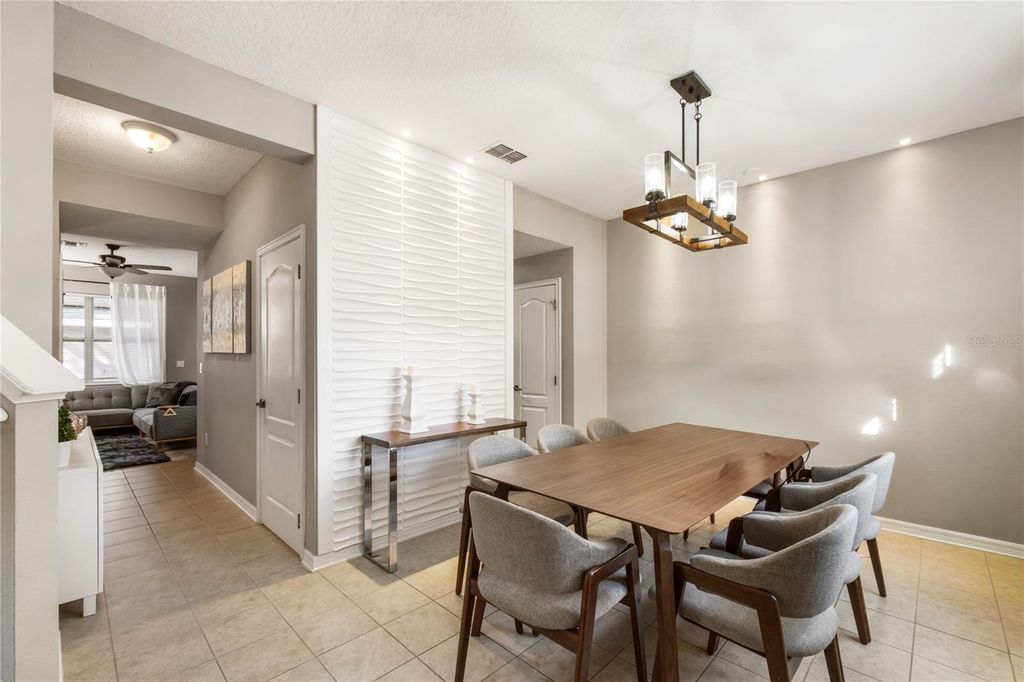 Image 4 of property listing at 7482 BENTONSHIRE AVENUE, Windermere, FL 34786