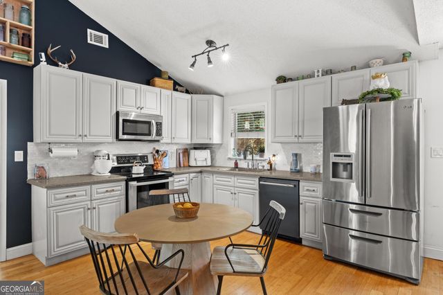 27067 Highway 85, Senoia, GA 30276