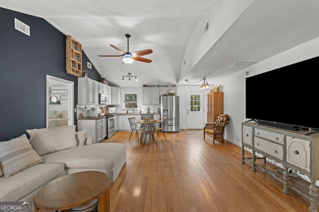 27067 Highway 85, Senoia, GA 30276