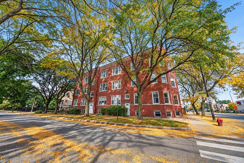 3402 W Medill Avenue 1, Chicago, IL 60647 — photo 2