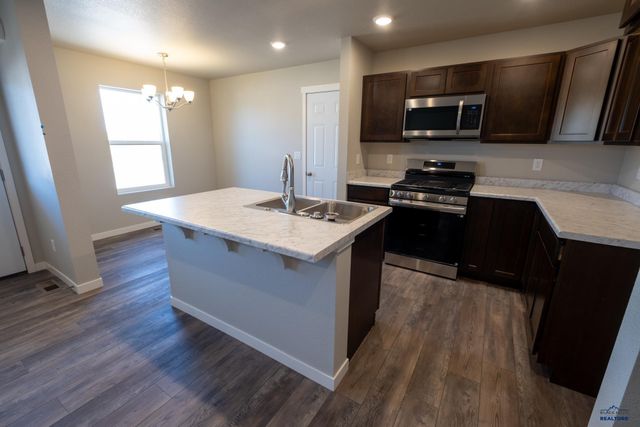 461 HENRY POTTER RD, Box Elder, SD 57719