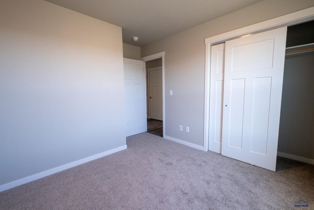 461 HENRY POTTER RD, Box Elder, SD 57719