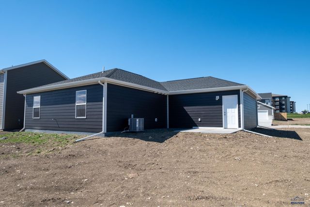 461 HENRY POTTER RD, Box Elder, SD 57719
