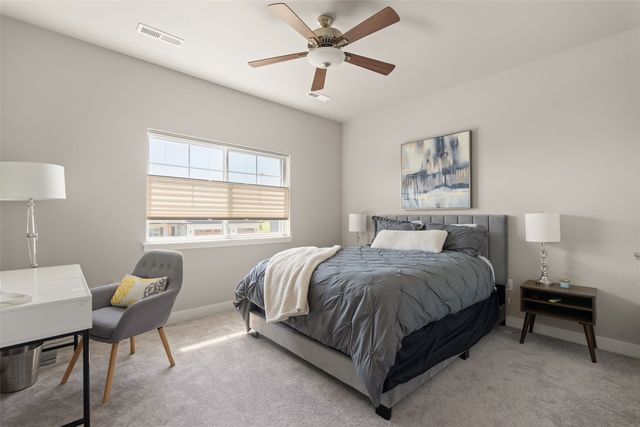 1350 E Tartan Drive, North Liberty, IA 52317