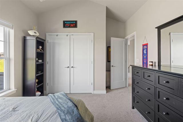1350 E Tartan Drive, North Liberty, IA 52317