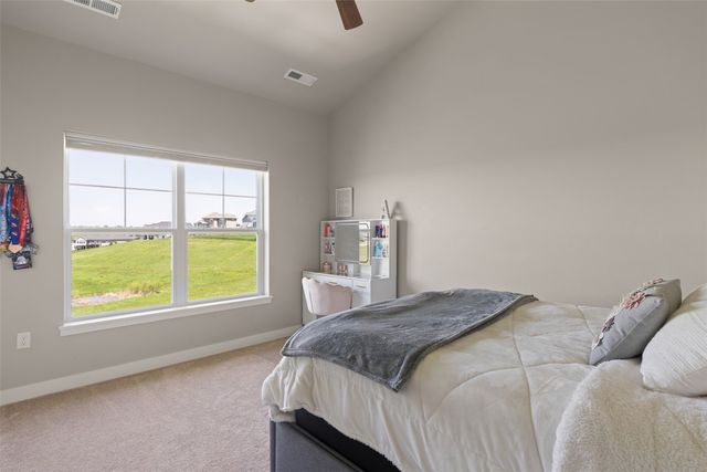 1350 E Tartan Drive, North Liberty, IA 52317