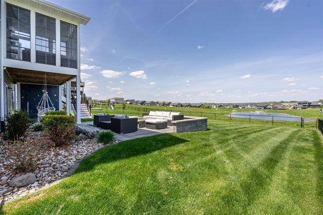 1350 E Tartan Drive, North Liberty, IA 52317