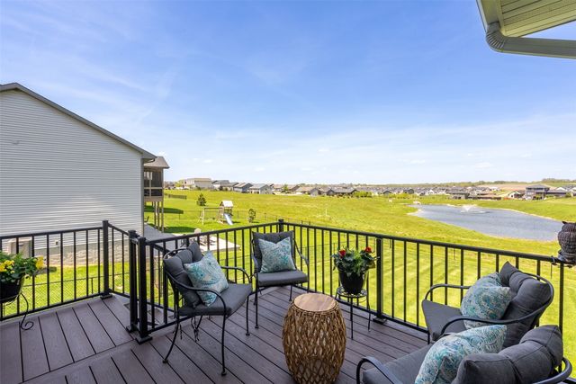 1350 E Tartan Drive, North Liberty, IA 52317