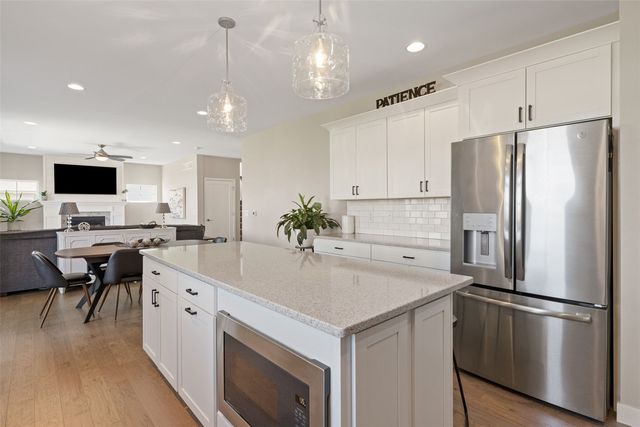 1350 E Tartan Drive, North Liberty, IA 52317