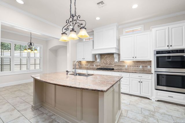 1114 Tuscan Rdg, New Braunfels, TX 78130