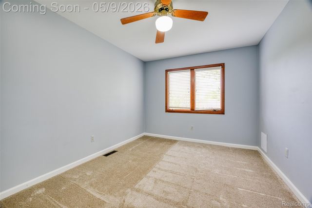 22718 Chestnut Tree, Novi, MI 48375