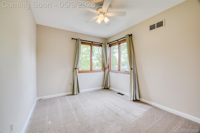 22718 Chestnut Tree, Novi, MI 48375