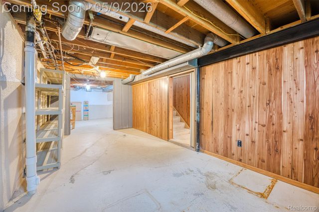 22718 Chestnut Tree, Novi, MI 48375