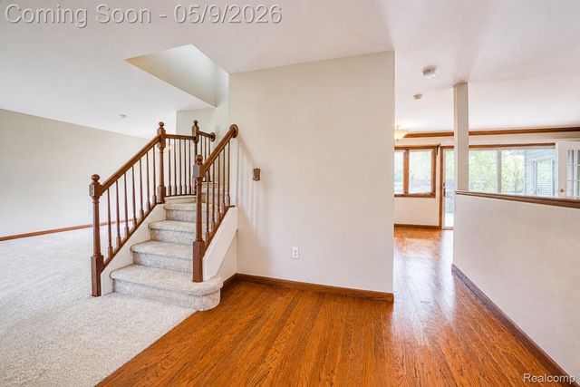 22718 Chestnut Tree, Novi, MI 48375