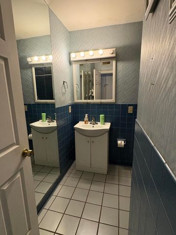 750 Shaker Drive 801, Lexington, KY 40504