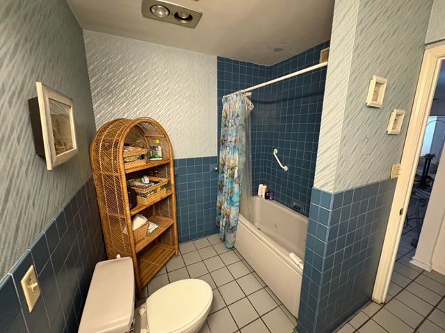 750 Shaker Drive 801, Lexington, KY 40504