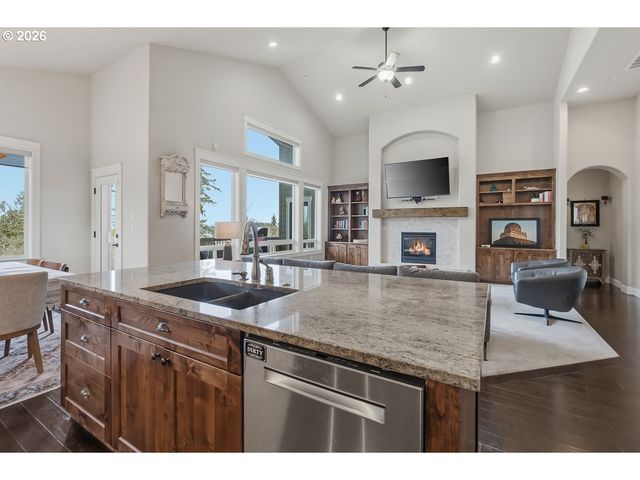 16605 Sw OREGON JADE Ct, Beaverton, OR 97007