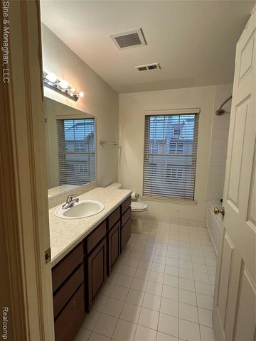 25588 Portico Lane, Novi, MI 48375