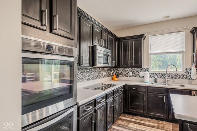2071 Creek Bank Drive, Columbus, IN 47201