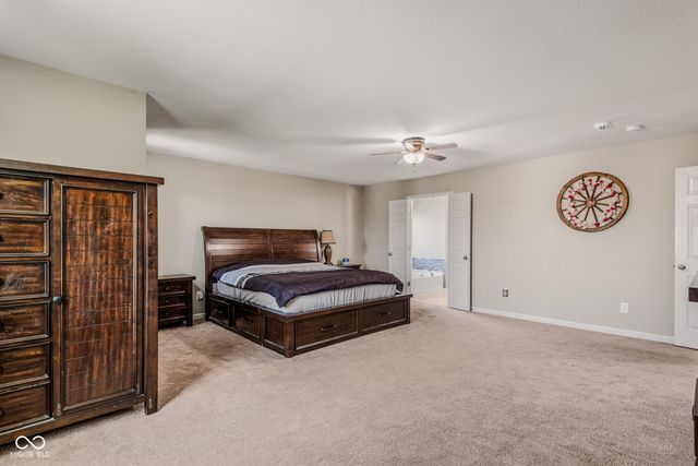 2071 Creek Bank Drive, Columbus, IN 47201