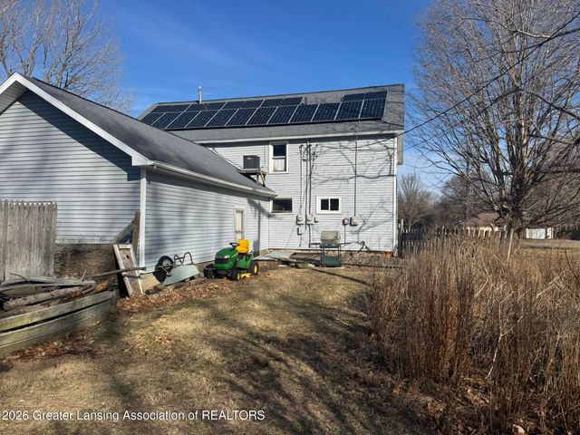 1674 E Clinton Trail, Charlotte, MI 48813
