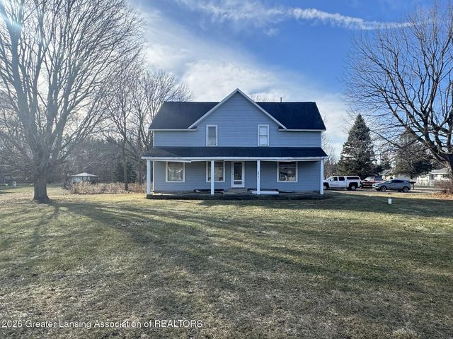 1674 E Clinton Trail, Charlotte, MI 48813