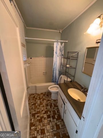 111 Edwards Street, Elberton, GA 30635