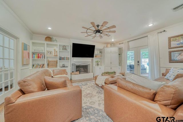 113 Oak Isle Dr., Longview, TX 75605