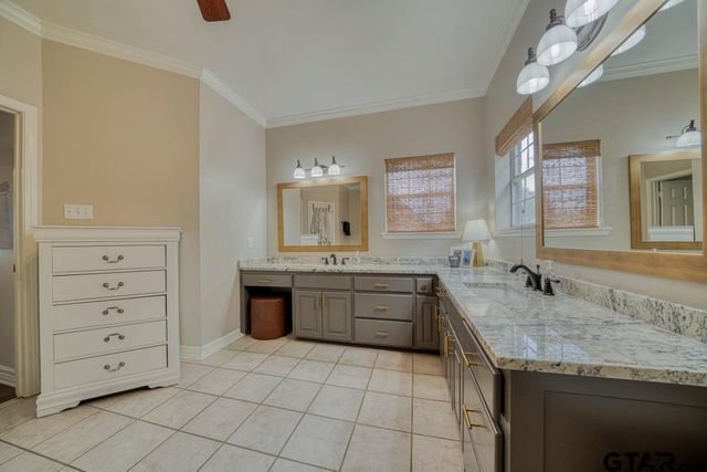 113 Oak Isle Dr., Longview, TX 75605