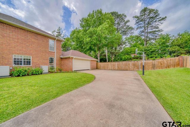 113 Oak Isle Dr., Longview, TX 75605