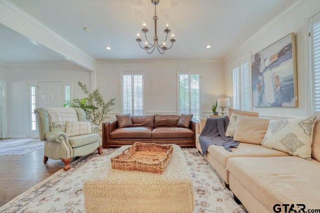 113 Oak Isle Dr., Longview, TX 75605