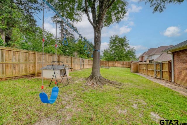 113 Oak Isle Dr., Longview, TX 75605